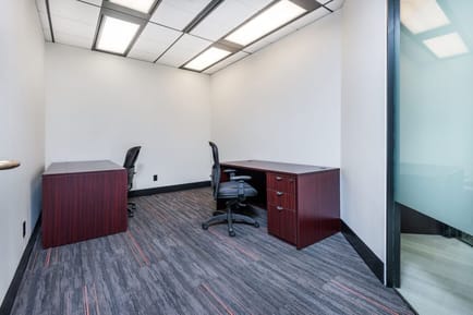 Image 29 of Simply - 404-999 Canada Pl - Vancouver