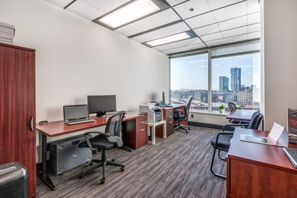 Image 4 of Simply - 404-999 Canada Pl - Vancouver