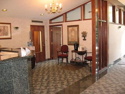 Image 4 of Madison Avenue Executive Center - Madison Ave - Lakewood
