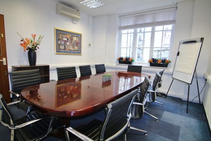 Image 3 of Kensington Office Group - Vicarage House - Kensington Church St,W8 - Kensington