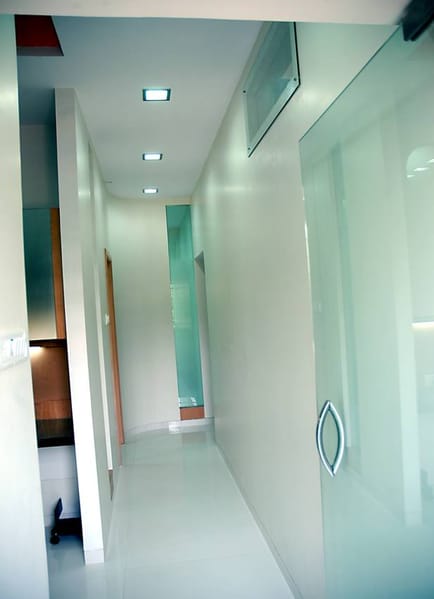 Image 7 of OnBoard Enterprise - Ratnajyot Premises, Irla Lane - Vile Parle - Mumbai - Maharashtra - 400056 - India