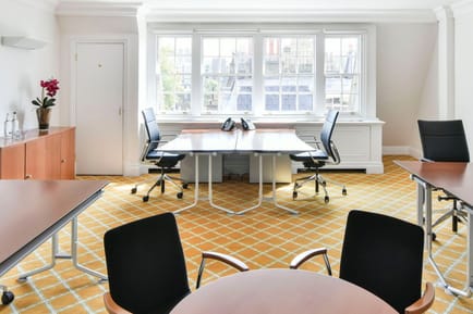 Image 1 of The Argyll Club - Eaton Gate, SW1 - Belgravia