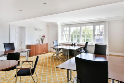 Image 2 of The Argyll Club - Eaton Gate, SW1 - Belgravia