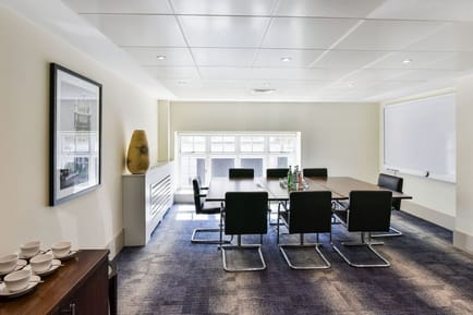 Image 2 of The Argyll Club - 29 Farm Street, W1 - Mayfair