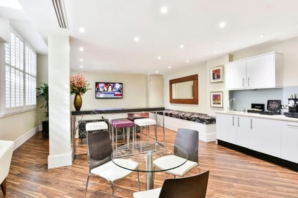 Image 3 of The Argyll Club - 29 Farm Street, W1 - Mayfair