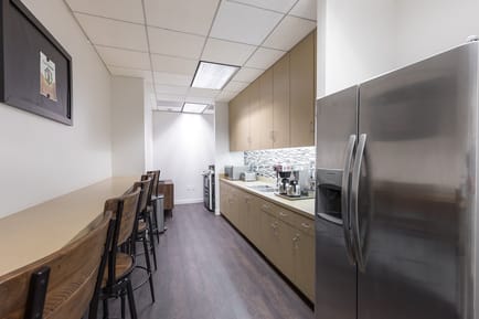 Image 5 of Premier Workspaces - 355 - Los Angeles - CA - South Grand Avenue