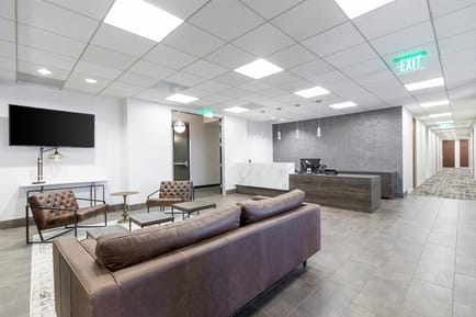Image 3 of Premier Workspaces - 355 - Los Angeles - CA - South Grand Avenue