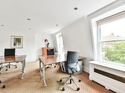 Image 2 of The Argyll Club - 17 Cavendish Sq, W1 - Marylebone