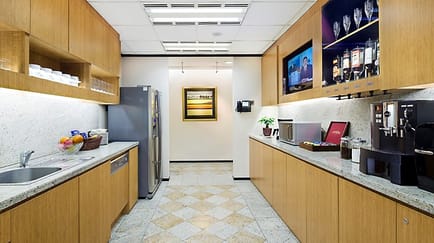 Image 14 of Servcorp - Shangri-La Office Tower - Chengdu