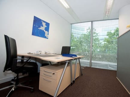 Image 4 of Regus - Warsaw Metropolitan - UL. Pl. Pilsudskiego, Warsaw