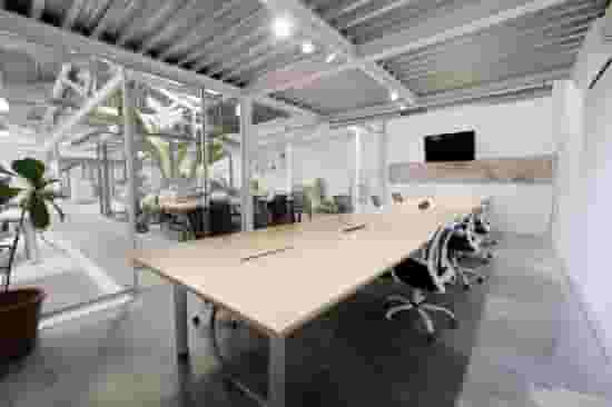 default carousel image mobile