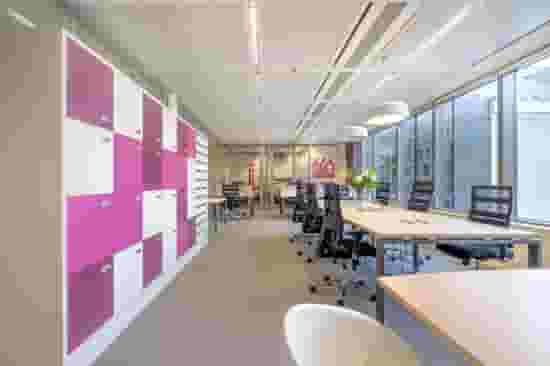 default carousel image mobile