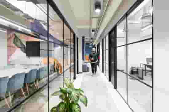 default carousel image mobile