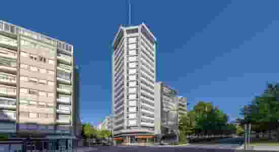 default carousel image mobile