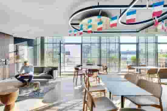 default carousel image mobile