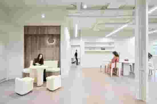 default carousel image mobile