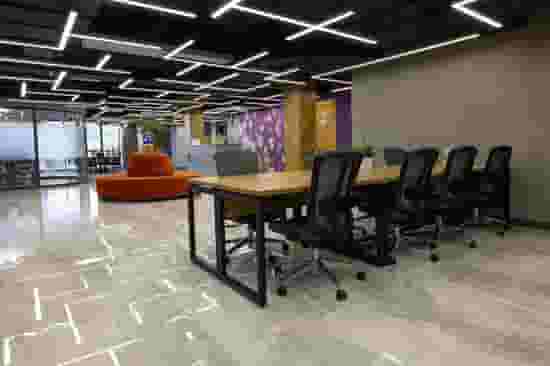 default carousel image mobile