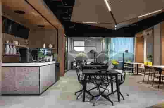 default carousel image mobile