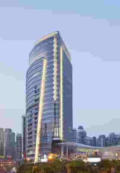 default carousel image mobile