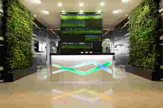 default carousel image mobile