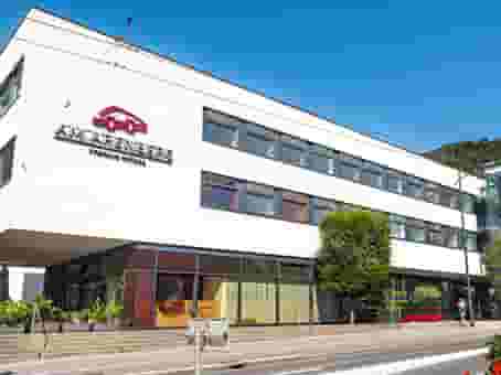 default carousel image mobile