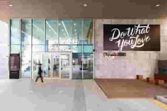 default carousel image mobile