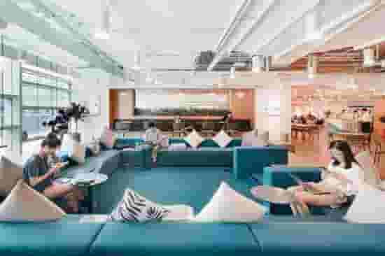 default carousel image mobile