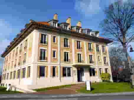 default carousel image mobile