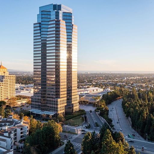 Premier Workspaces - FOX - 2121 Avenue of the Stars, 90067 - Century City, CA