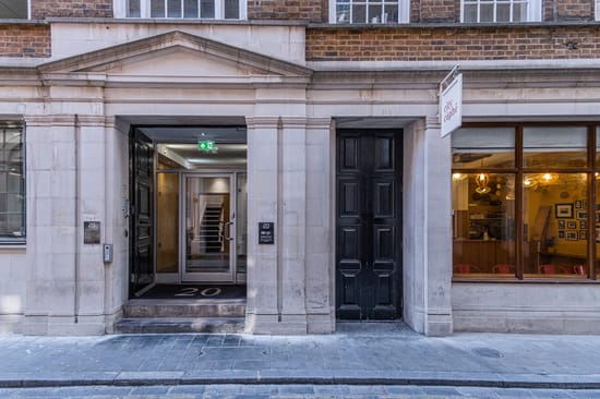 Workpad (Managed 1,930 sqft) - 20 Ironmonger Lane, EC2V - Bank