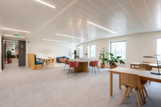 IWG (Regus) - The Hive - 150 Route du Nant dAvril, 1217 - Meyrin