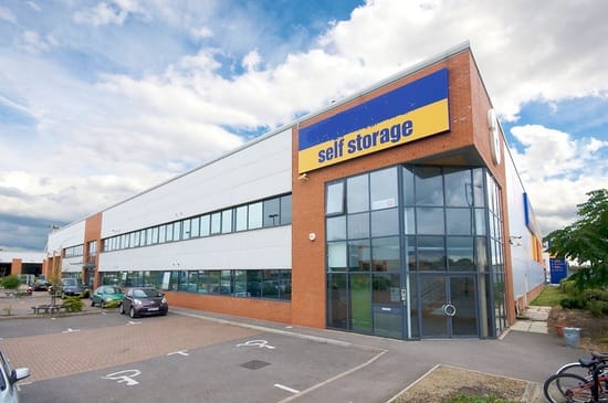 Safestore - Links Industrial Estate - Popham Cl, Hanworth Rd, Twickenham, Feltham