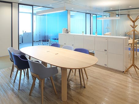 Regus - Shinagawa Grand Central Tower - 2-16-4 Konan - Minato-ku - Tokyo image 10
