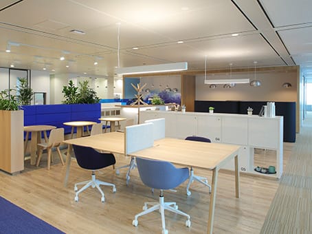 Regus - Shinagawa Grand Central Tower - 2-16-4 Konan - Minato-ku - Tokyo image 11