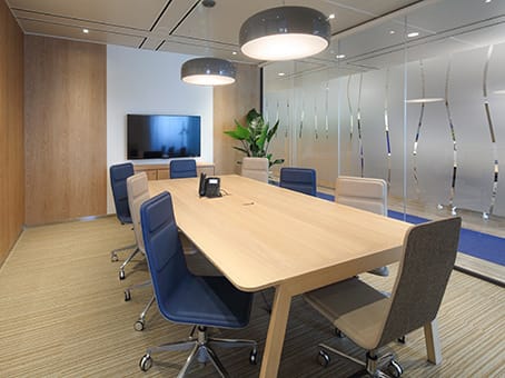 Regus - Shinagawa Grand Central Tower - 2-16-4 Konan - Minato-ku - Tokyo image 3