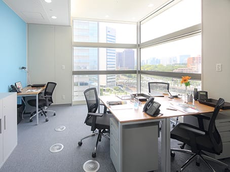 Regus - Shinagawa Grand Central Tower - 2-16-4 Konan - Minato-ku - Tokyo image 8