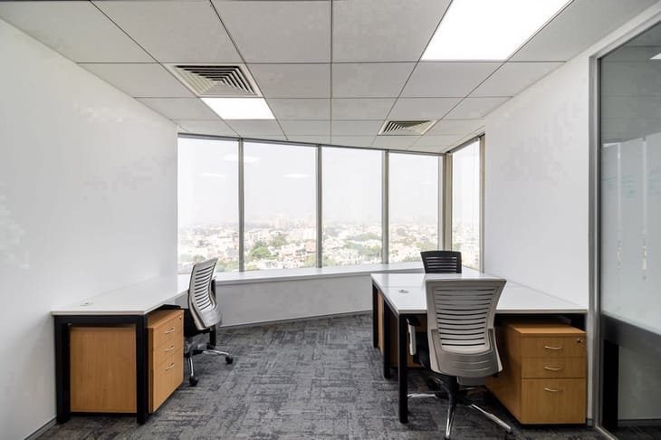 Regus - Unitech Cyber Park , 122 - Haryana image 4