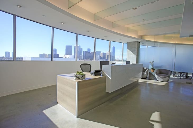 Premier Workspaces - BH2 - Beverly Hills - CA - 9701 Wilshire Blvd image 4