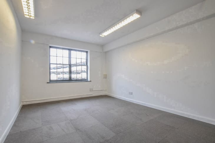 Ability Business Centre - 4 Post Office Walk, SG14 - Hertford image 7