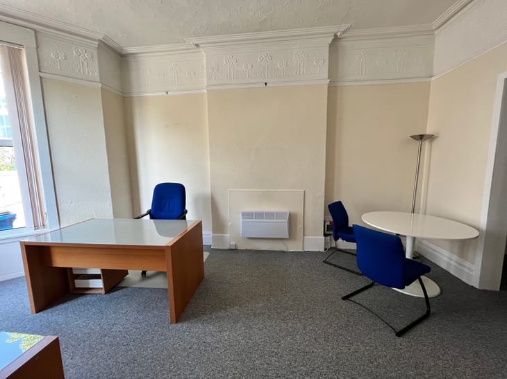 R One Investment Limited -(Managed 443 sqft) 16 Museum Place, CF10 - Cardiff image 6