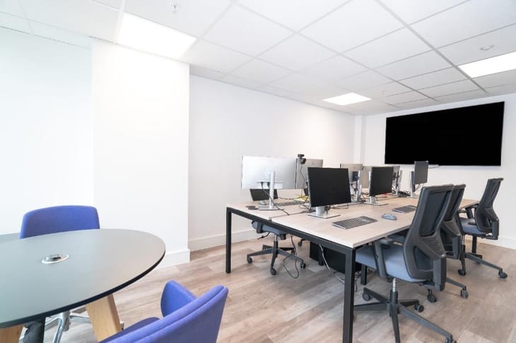 Sub800 (Managed 1,539 sqft) - Vauxhall Sky Garden - Sky Gardens, 153 Wandsworth Road, SW8 - Vauxhall image 4