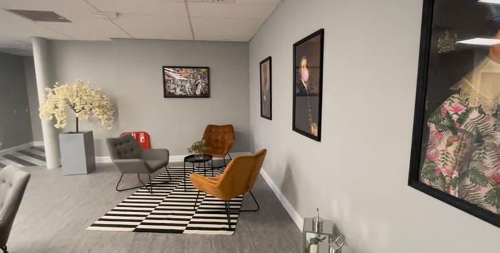 Quintessential - Grove House - 1 Kilmartin Place, G71 - Uddingston image 2