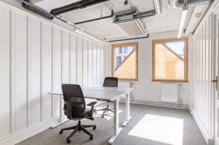 IWG (Regus) - Hairong Plaza - Zhenyu Street, 130012 - Changchun image 5