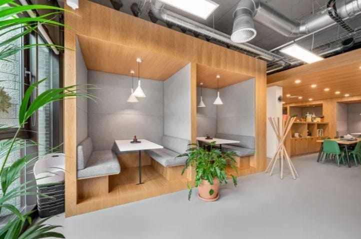 IWG (Regus) - Pont Rouge - 4 Esplanade de Pont Rouge, 1212 - Lancy image 2
