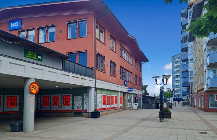 Hq - Hagsätra Torg 13, Bandhagen image 3
