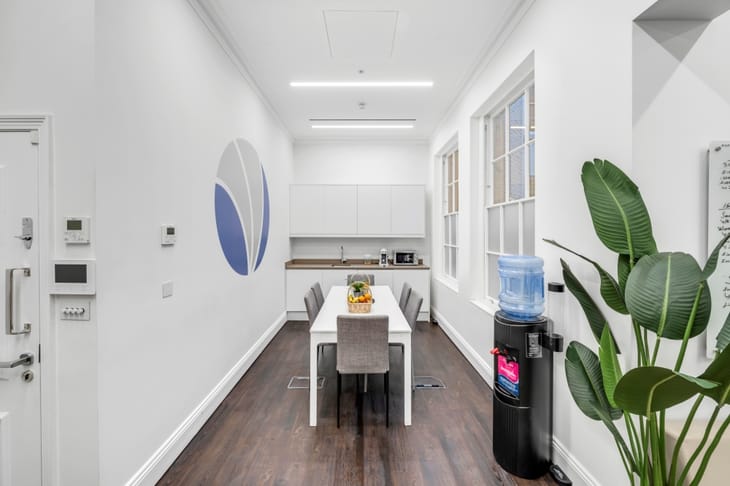 Workplace Plus (Managed 287 sqft) - ASPEN House - 25 Dover Street, W1S 4LX - Mayfair image 2