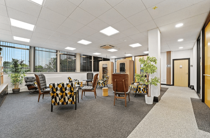 Create Business Hub - 5 Rayleigh Road, CM13 - Shenfield image 1