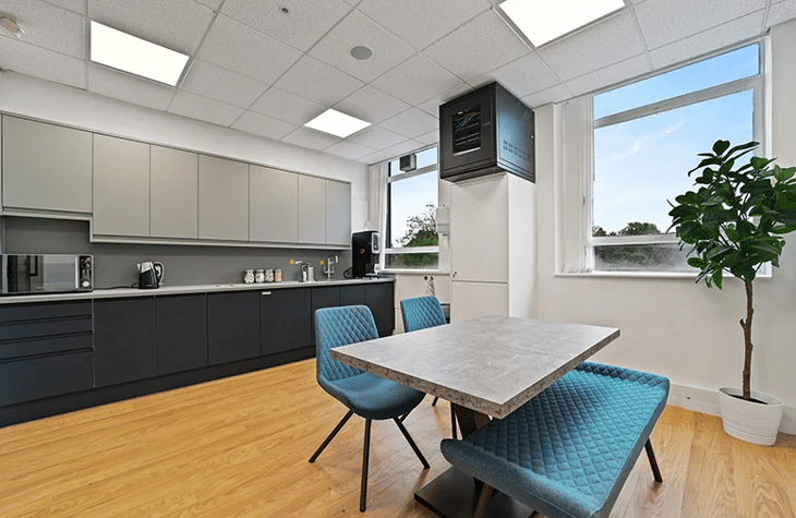 Create Business Hub - 5 Rayleigh Road, CM13 - Shenfield image 5