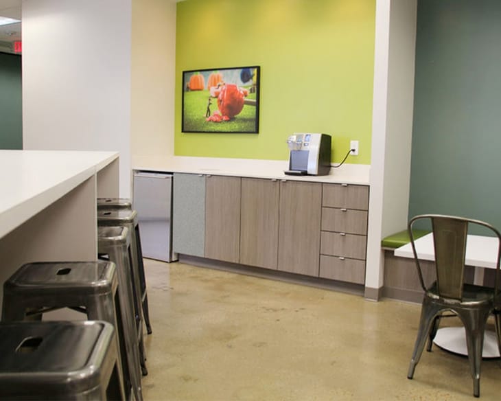 Boxer Workstyle - 6671 Southweast Freeway, 77074 - Houston, TX image 4