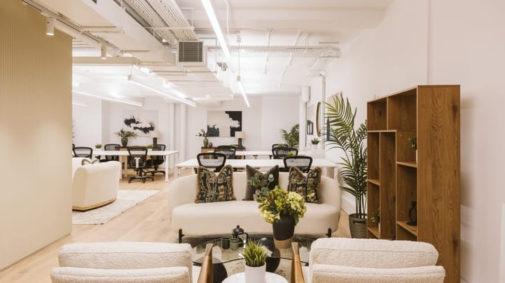 Atlas Properties - Hatch (Managed  2,153 sqft) - 18 Clerkenwell Close, EC1R 0QN - Farringdon image 5